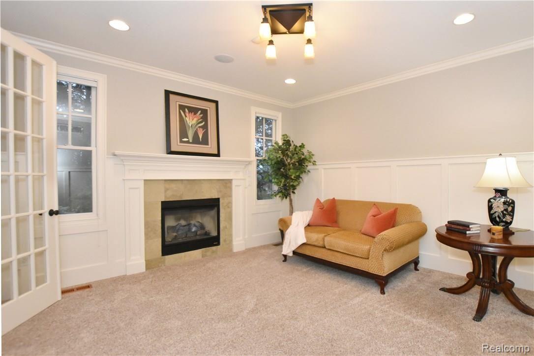 26335 Normandy Road Franklin, MI 48025 - Photo 5 of 39 26335 Normandy_05.JPG