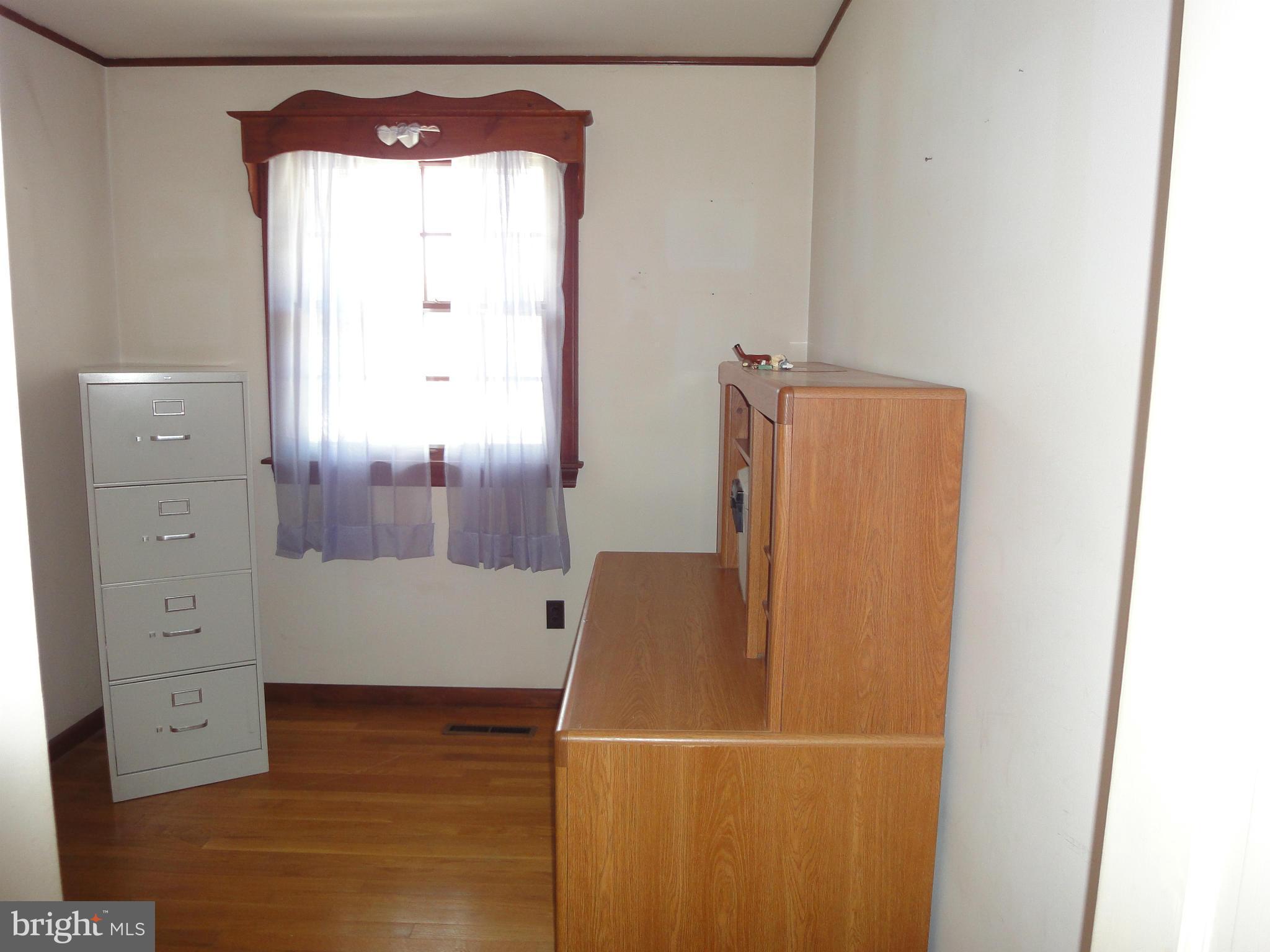 8476 Kenton Road Pasadena, MD 21122 - Photo 14 of 28 Bedroom