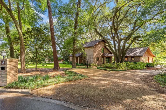 $582,000 | 3903 Dunleer Court, Tallahassee, FL 32309