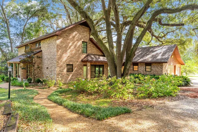 $582,000 | 3903 Dunleer Court, Tallahassee, FL 32309