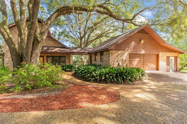 $582,000 | 3903 Dunleer Court, Tallahassee, FL 32309