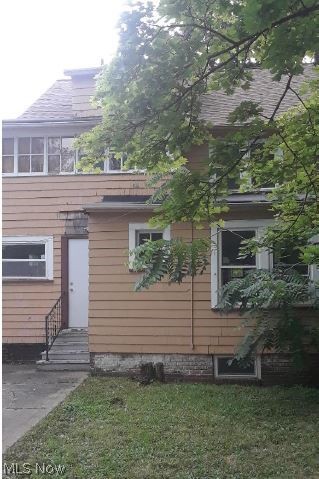 1985 Goodnor Road Cleveland Heights, OH 44118 - Photo 2 of 11