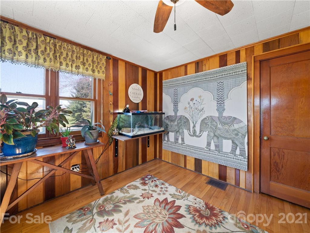 145 Powell Road Clyde, NC 28721 - Photo 15 of 43