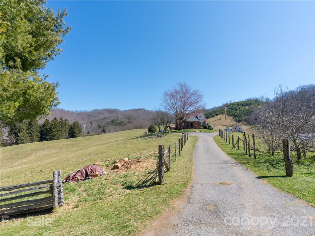 145 Powell Road Clyde, NC 28721 - Photo 24 of 43