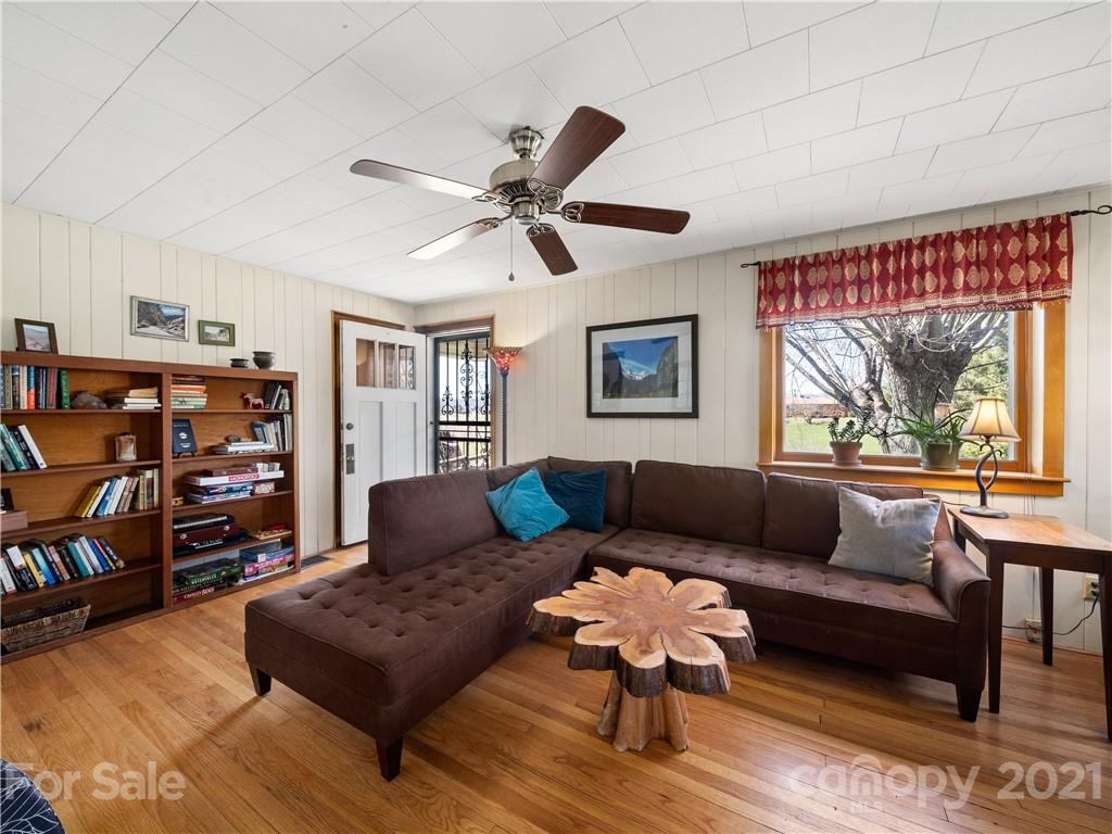 145 Powell Road Clyde, NC 28721 - Photo 4 of 43
