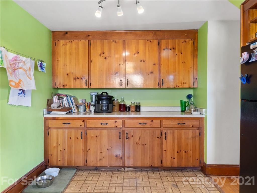 145 Powell Road Clyde, NC 28721 - Photo 10 of 43