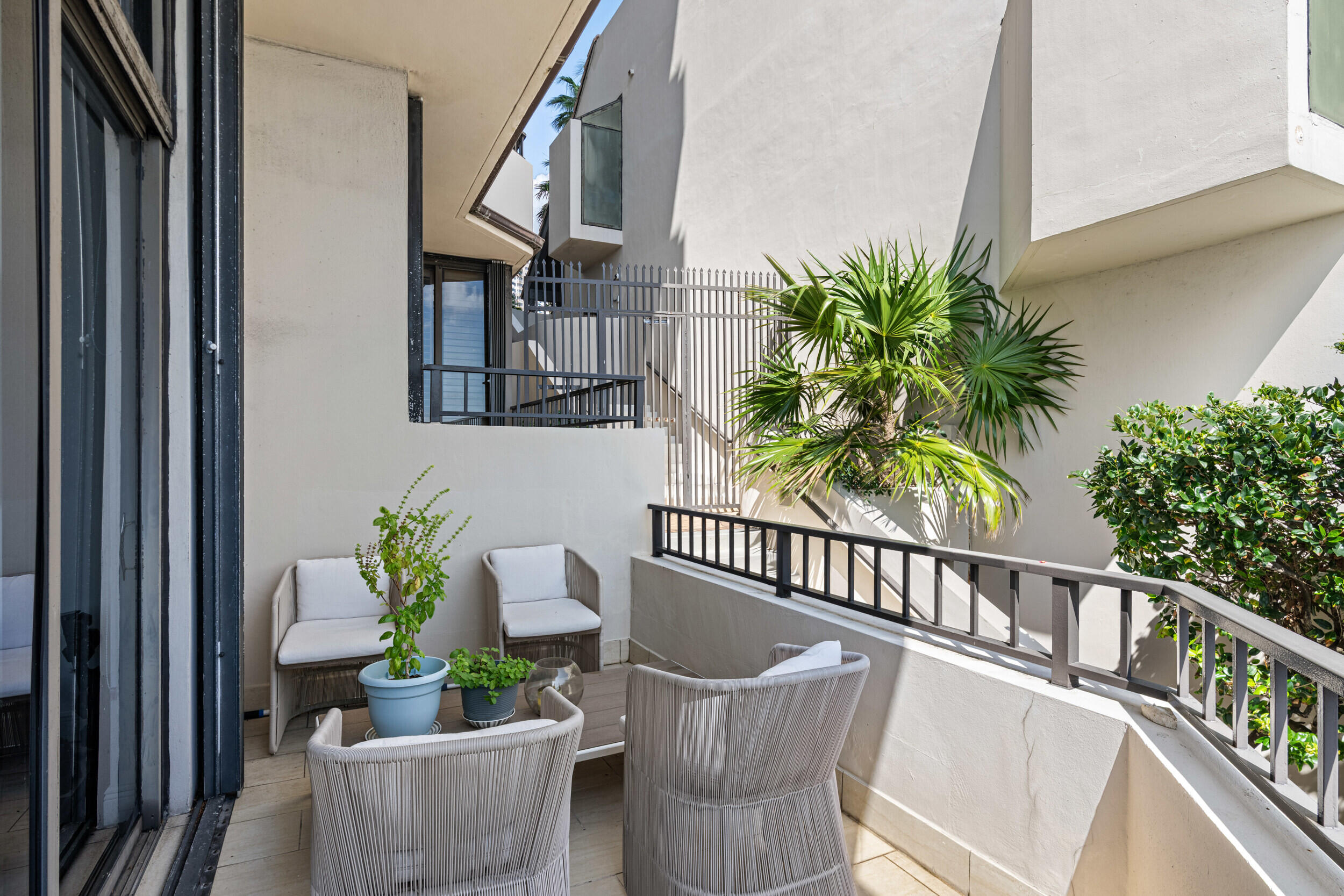 520 Brickell Key Drive, Unit A200 Miami, FL 33131 - Photo 11 of 46 08