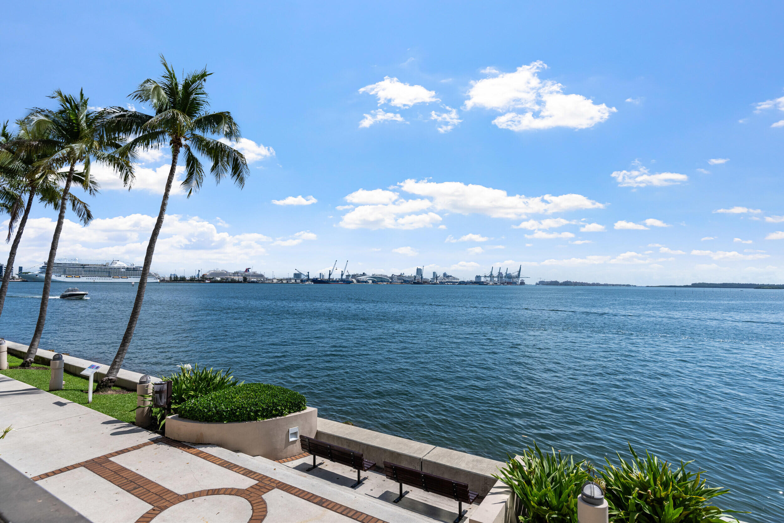 520 Brickell Key Drive, Unit A200 Miami, FL 33131 - Photo 12 of 46 06