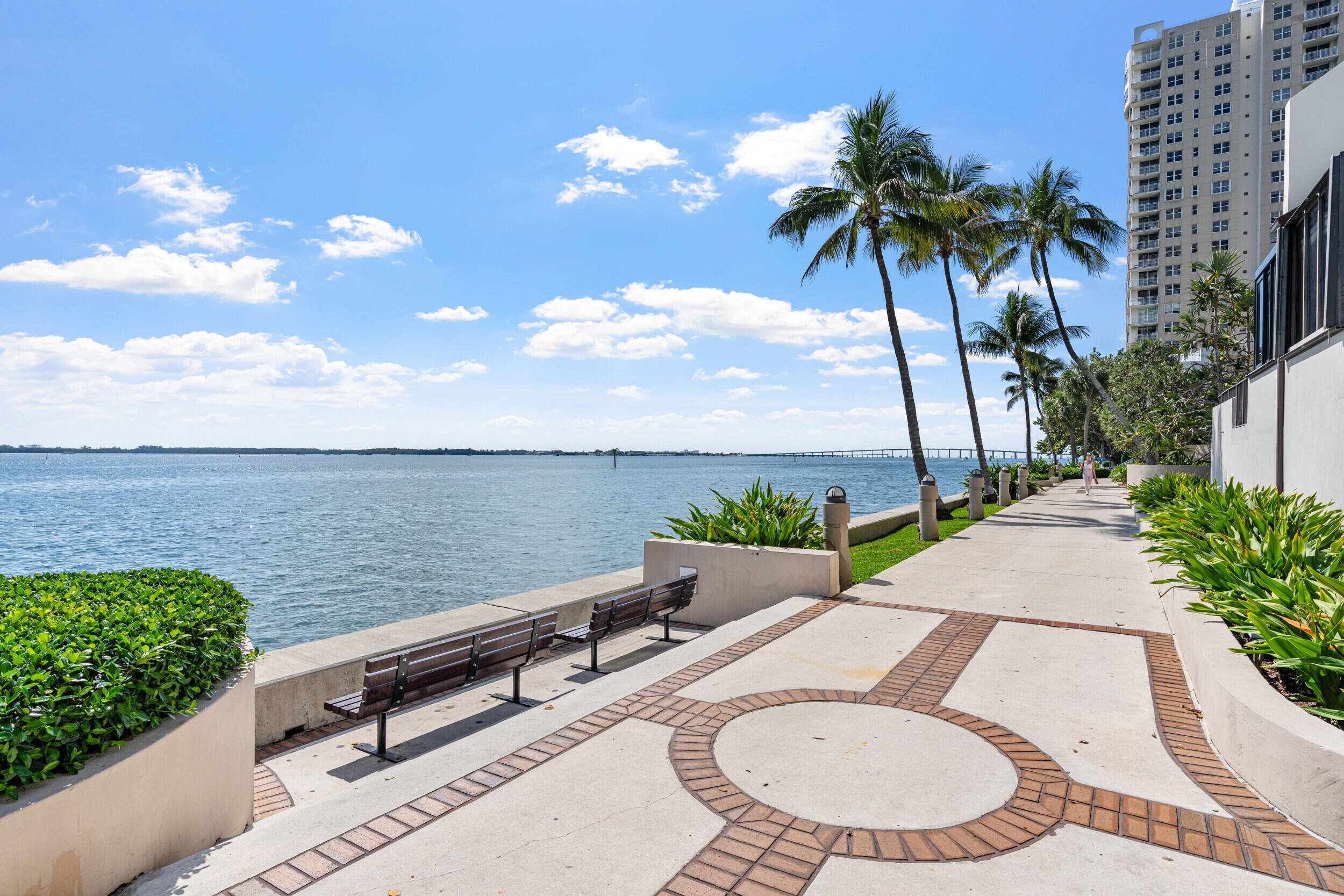 520 Brickell Key Drive, Unit A200 Miami, FL 33131 - Photo 33 of 46 34