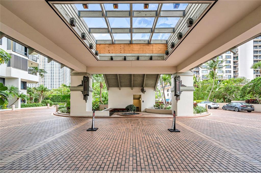 520 Brickell Key Drive, Unit A200 Miami, FL 33131 - Photo 36 of 46 VALET