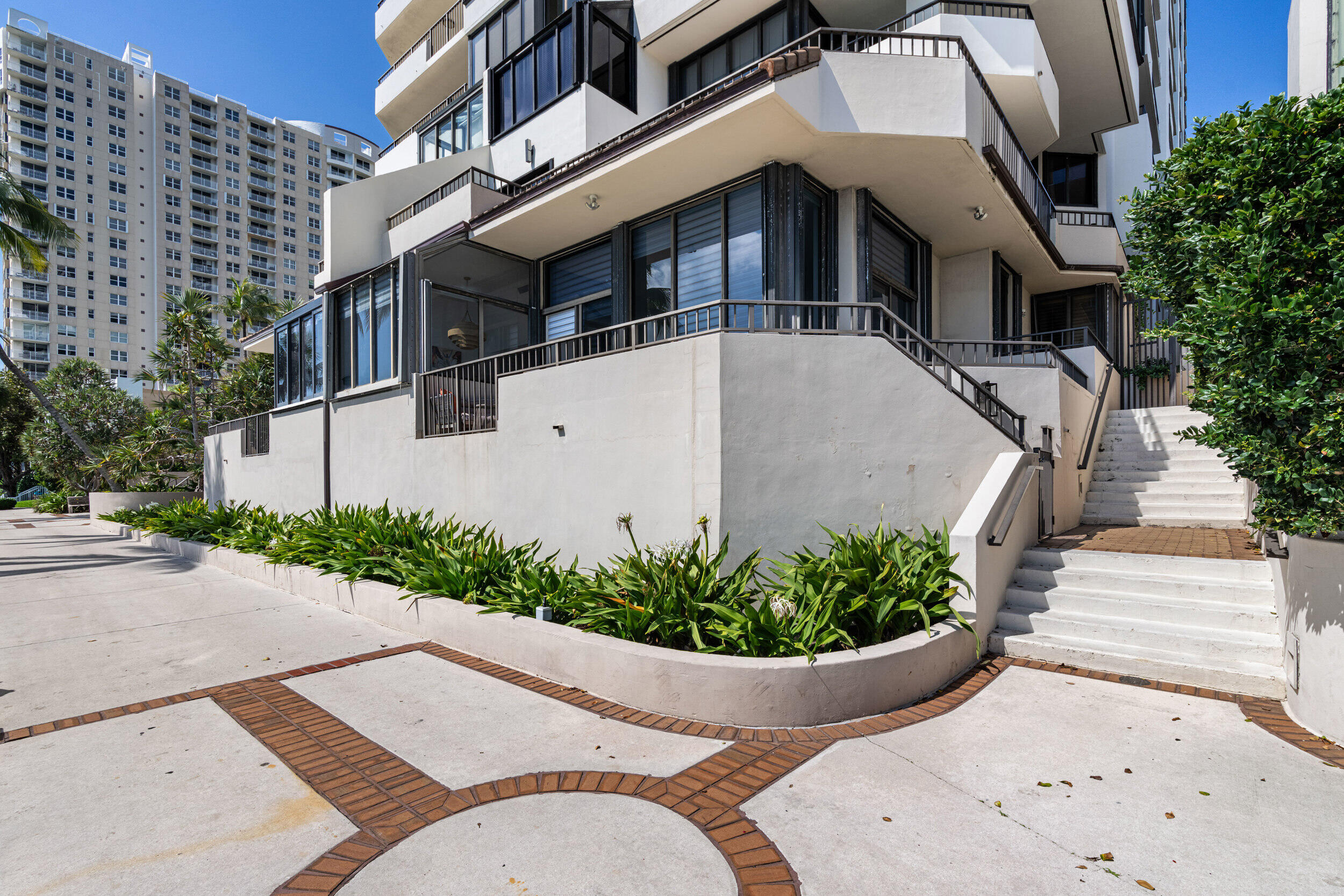 520 Brickell Key Drive, Unit A200 Miami, FL 33131 - Photo 4 of 46 02