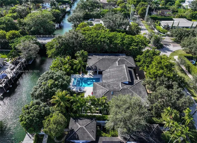 $10,900,000 | 1060 Alfonso Avenue, Coral Gables, FL 33146