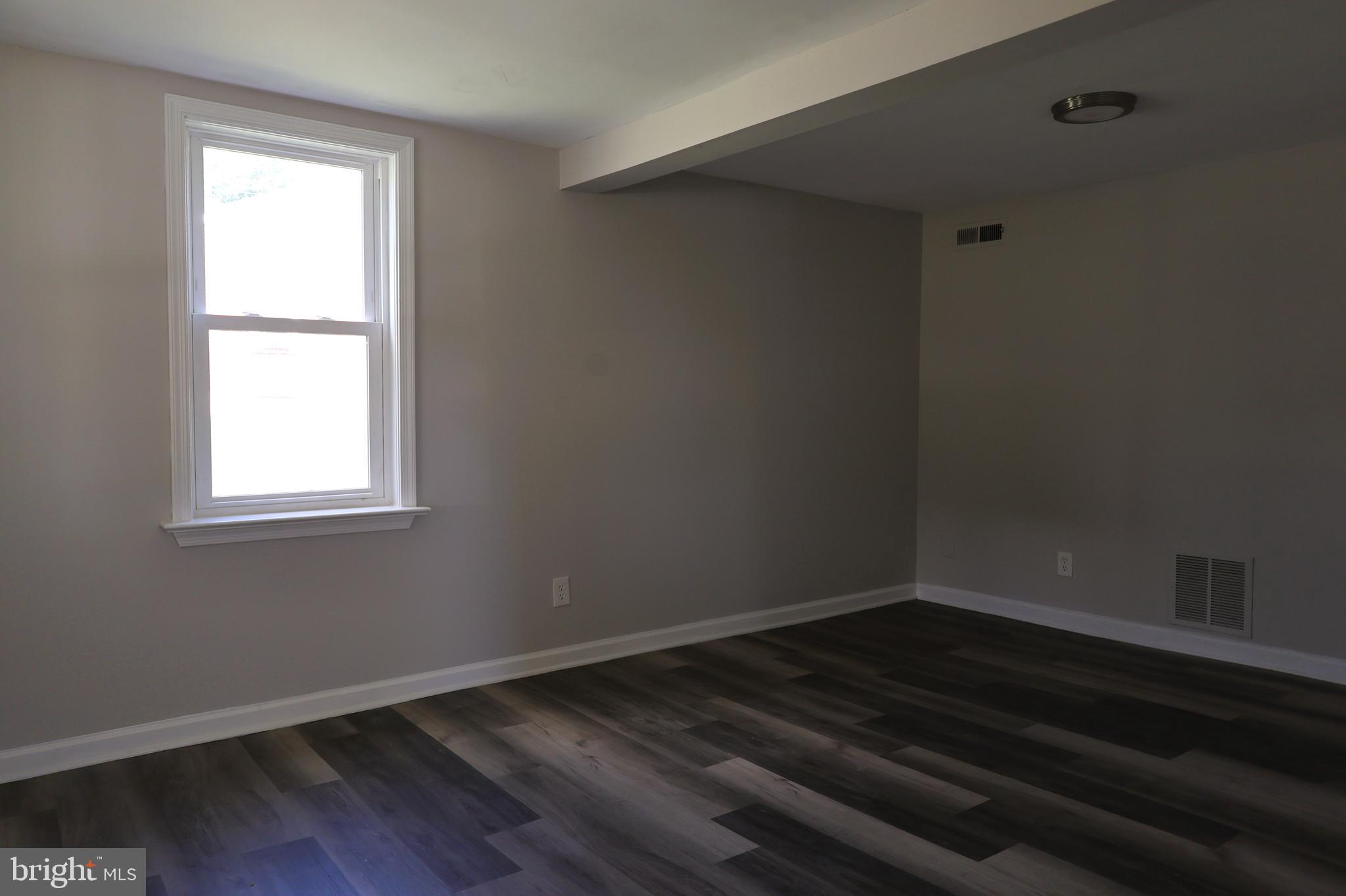 6213 Appletown Road Boonsboro, MD 21713 - Photo 13 of 18 a room that has a window in it