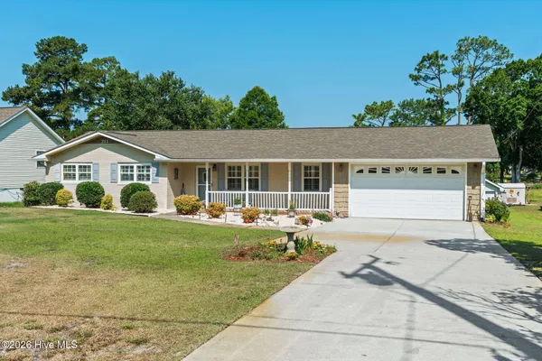 $490,000 | 211 South Shore Drive, Southport, NC 28461