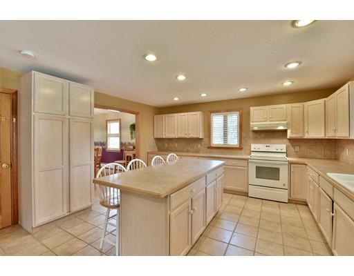 12 Knollwood Road Dudley, MA 01571 - Photo 14 of 30 Gallery Image 14