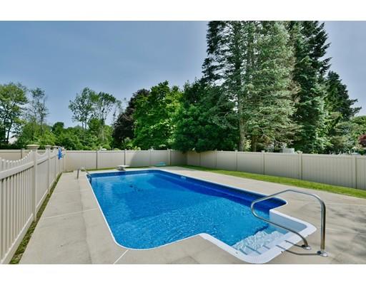 12 Knollwood Road Dudley, MA 01571 - Photo 4 of 30 Gallery Image 4