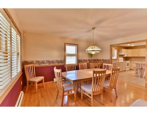 12 Knollwood Road Dudley, MA 01571 - Photo 9 of 30 Gallery Image 9