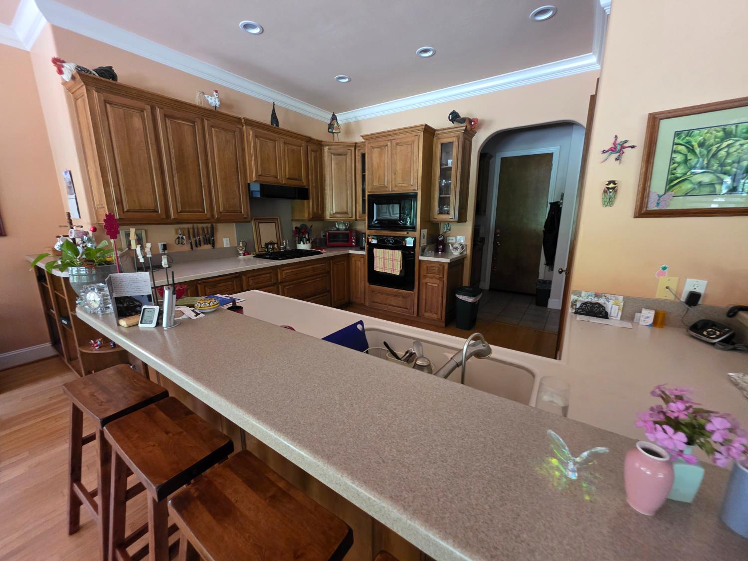 1072 Rorden Avenue Selma, CA 93662 - Photo 11 of 40 a room with gym equipment and a large window