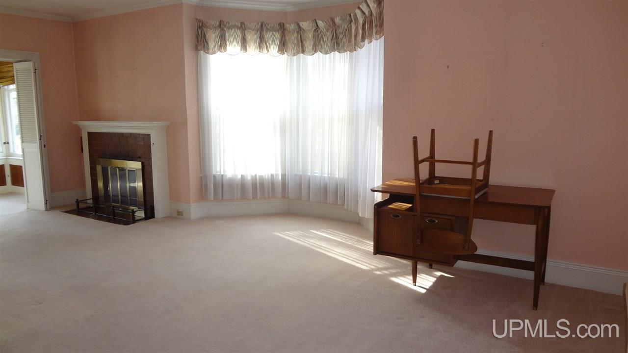 214 East Ridge Street Marquette, MI 49855 - Photo 7 of 34 Gallery Image 7