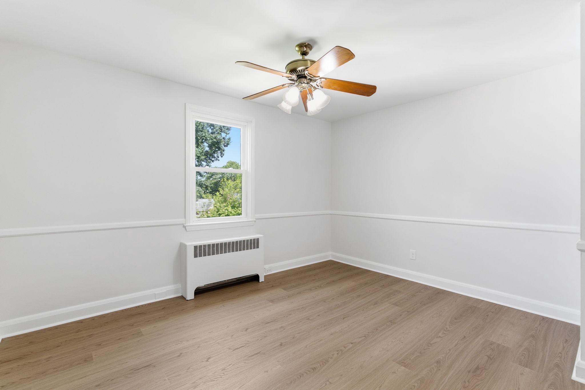 305 Gralan Road Catonsville, MD 21228 - Photo 11 of 38 Dining room with chair rail.