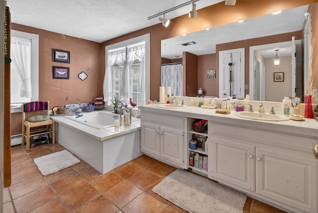 346 Judson Street Raynham, MA 02767 - Photo 23 of 36