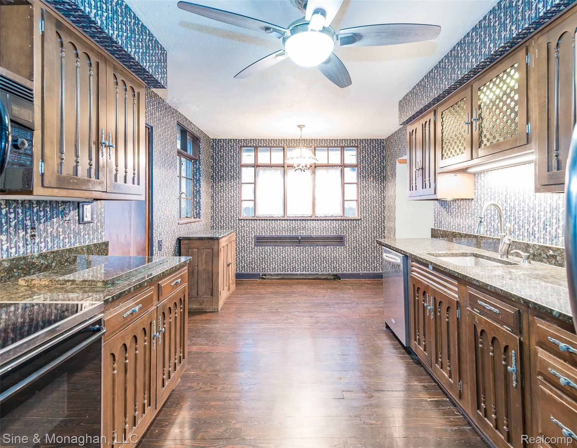 771 Lincoln Road Grosse Pointe, MI 48230 - Photo 19 of 39 DSC_1002.jpg