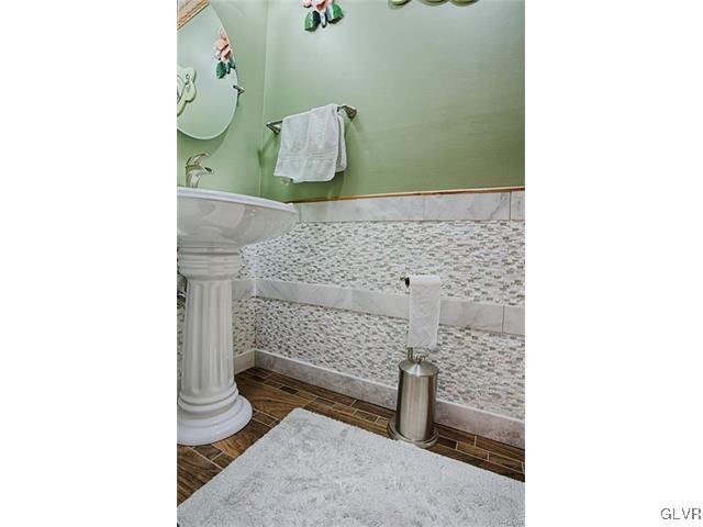399 Winter Springs Road Nazareth, PA 18064 - Photo 10 of 25 Gallery Image 10