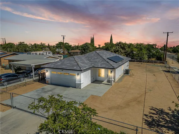 $410,000 | 16150 Smoke Tree Street, Hesperia, CA 92345