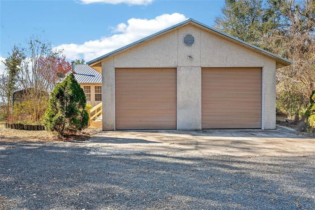 1448 Horseshoe Cove Road Waverly, GA 31565 - Photo 6 of 38 Gallery Image 6