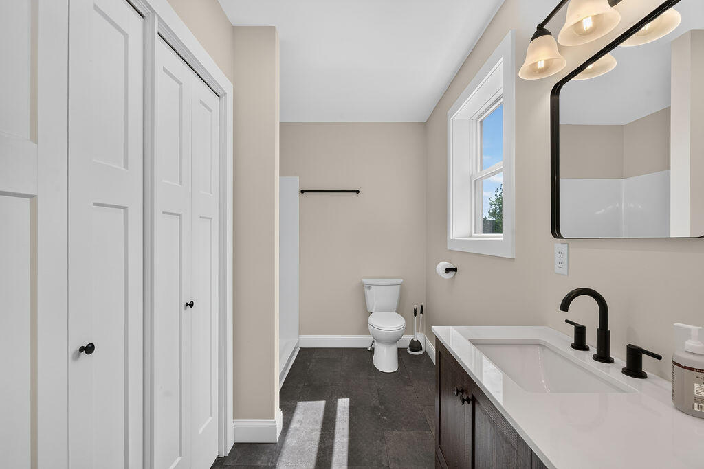 1431 Kennebec Road Hampden, ME 04444 - Photo 26 of 64 DSC02315