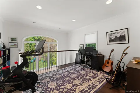 $3,295,000 | 12 Kolbert Drive, Scarsdale, NY 10583