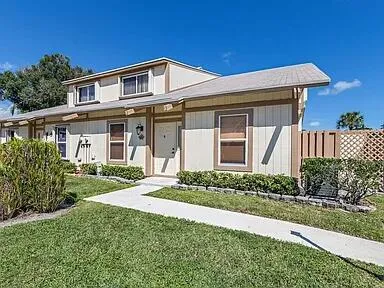 $349,000 | 211 Maplecrest Circle, Jupiter, FL 33458