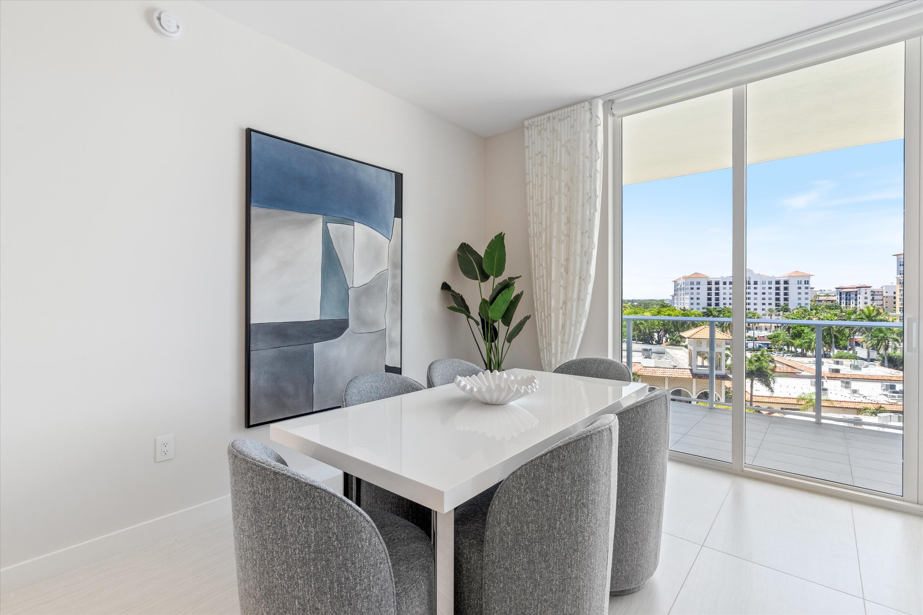 220 Southeast Mizner Boulevard, Unit 604 Boca Raton, FL 33432 - Photo 11 of 52 Dining Area