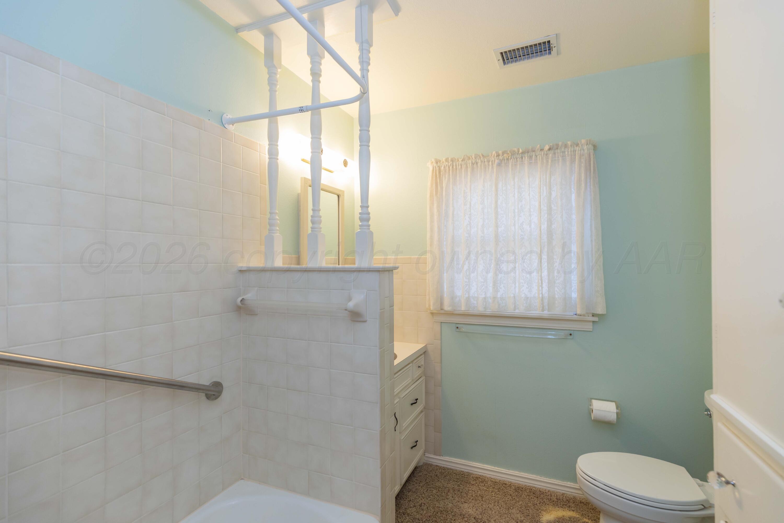2106 3rd Avenue Canyon, TX 79015 - Photo 16 of 35 BATHROOM VIEW 2