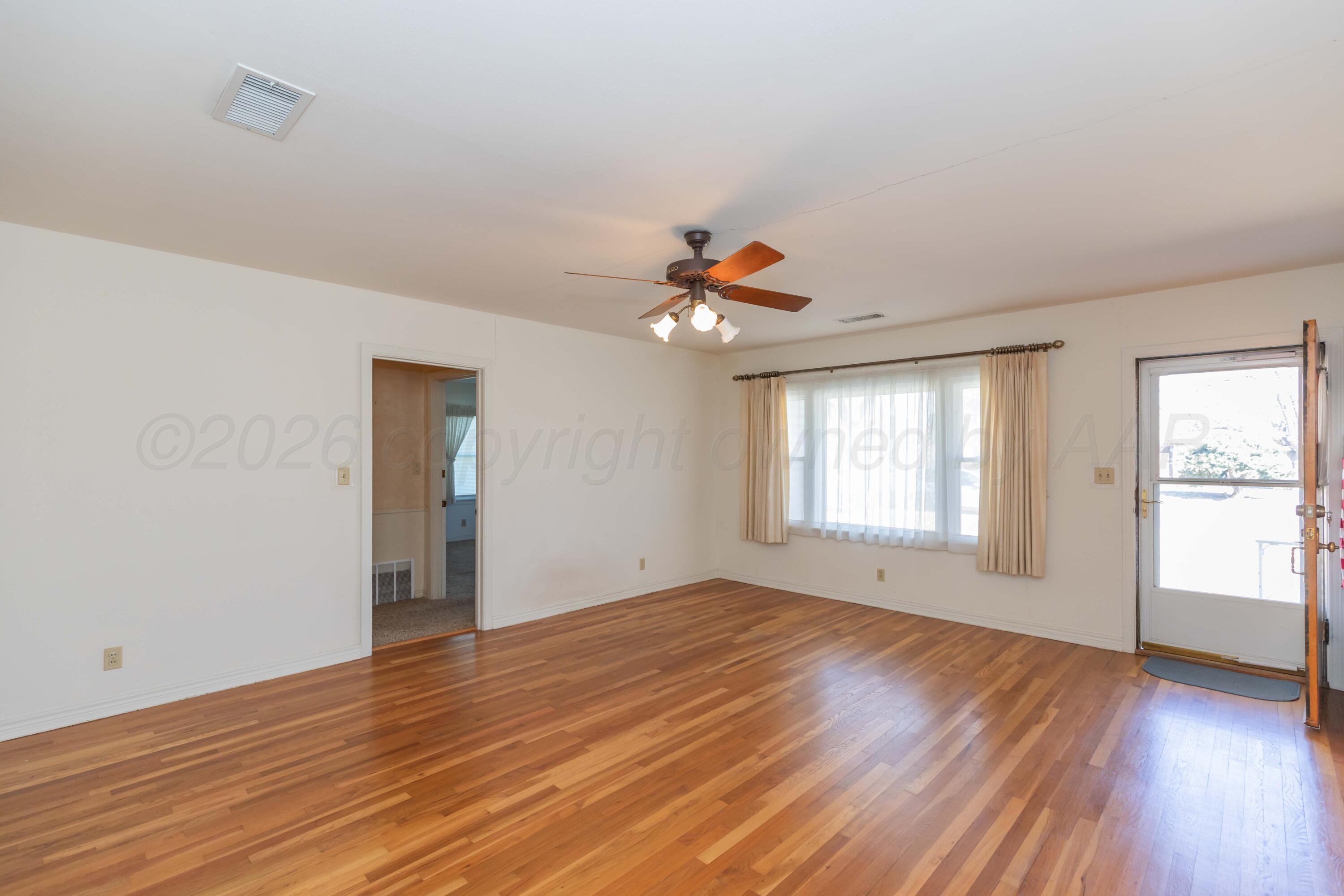 2106 3rd Avenue Canyon, TX 79015 - Photo 30 of 35 LIVING ROOM VIEW 2