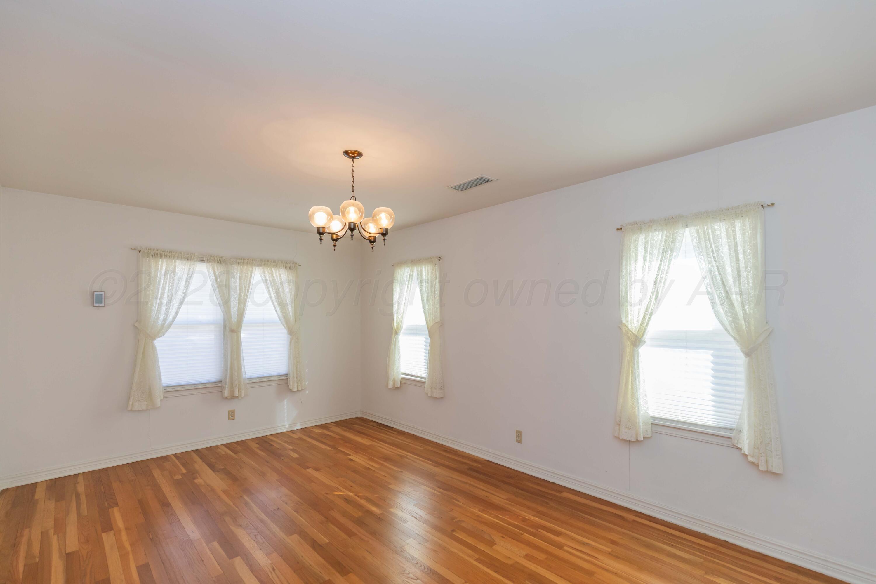 2106 3rd Avenue Canyon, TX 79015 - Photo 10 of 35 DINING VIEW 1