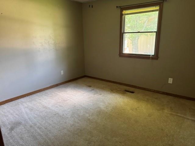 512 Custer Road Parsons, KS 67357 - Photo 11 of 16
