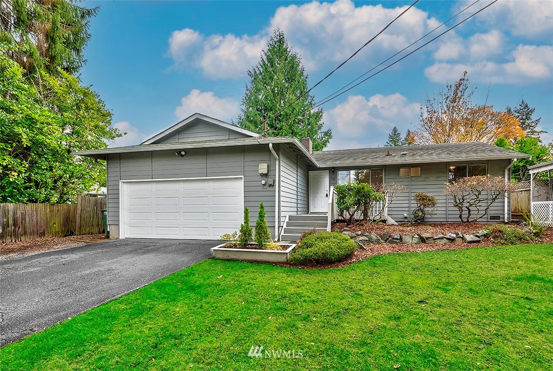 960 Cedar Street Edmonds, WA 98020 - Photo 1 of 23