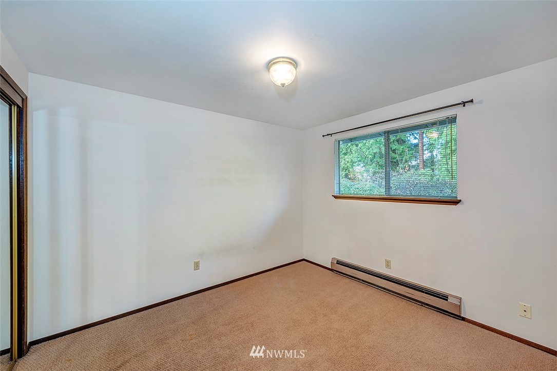 960 Cedar Street Edmonds, WA 98020 - Photo 12 of 23