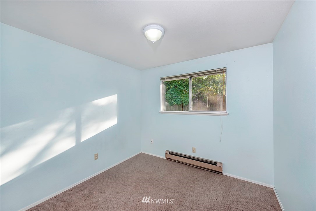 960 Cedar Street Edmonds, WA 98020 - Photo 14 of 23