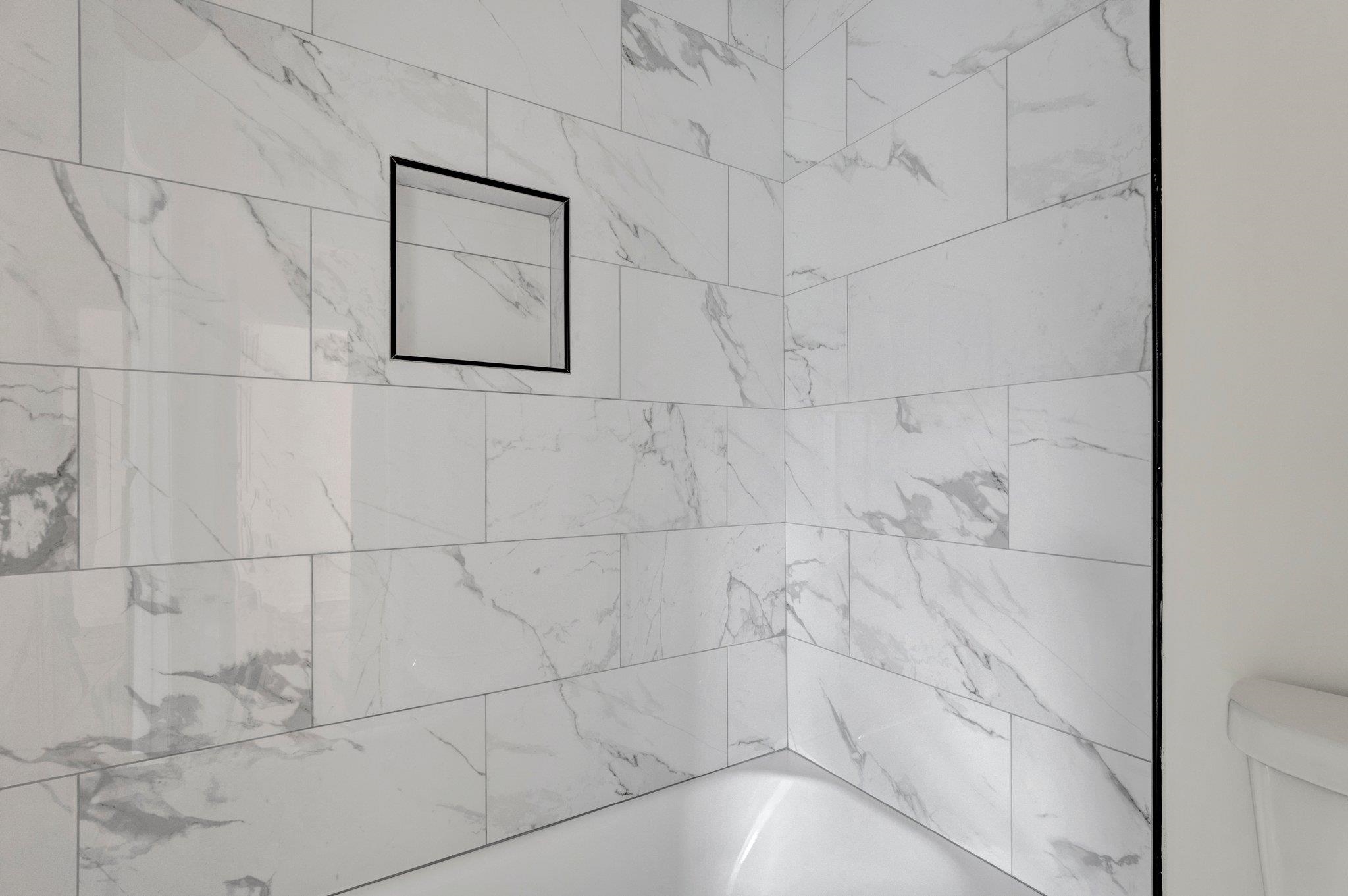 4195 Bishops Bridge Road Memphis, TN 38118 - Photo 12 of 19 a bathroom with a shower