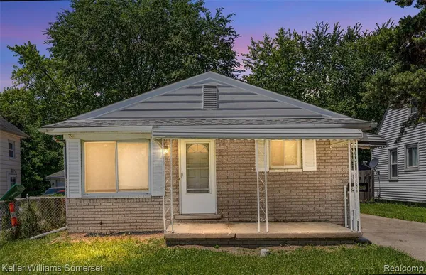 $1,450 | 22487 Donald Avenue, Eastpointe, MI 48021