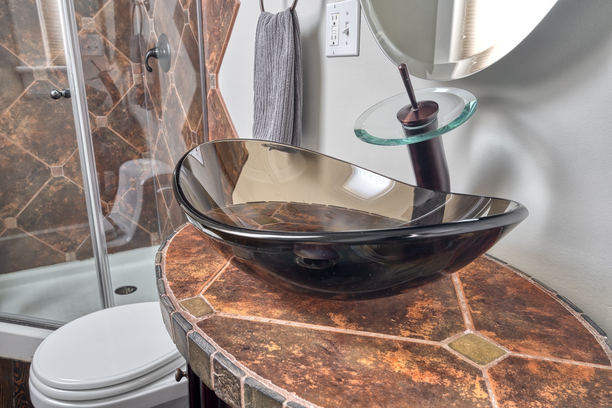 1025 Villa Place Nashville, TN 37212 - Photo 13 of 37 a view of a living room with a bath tub and toilet