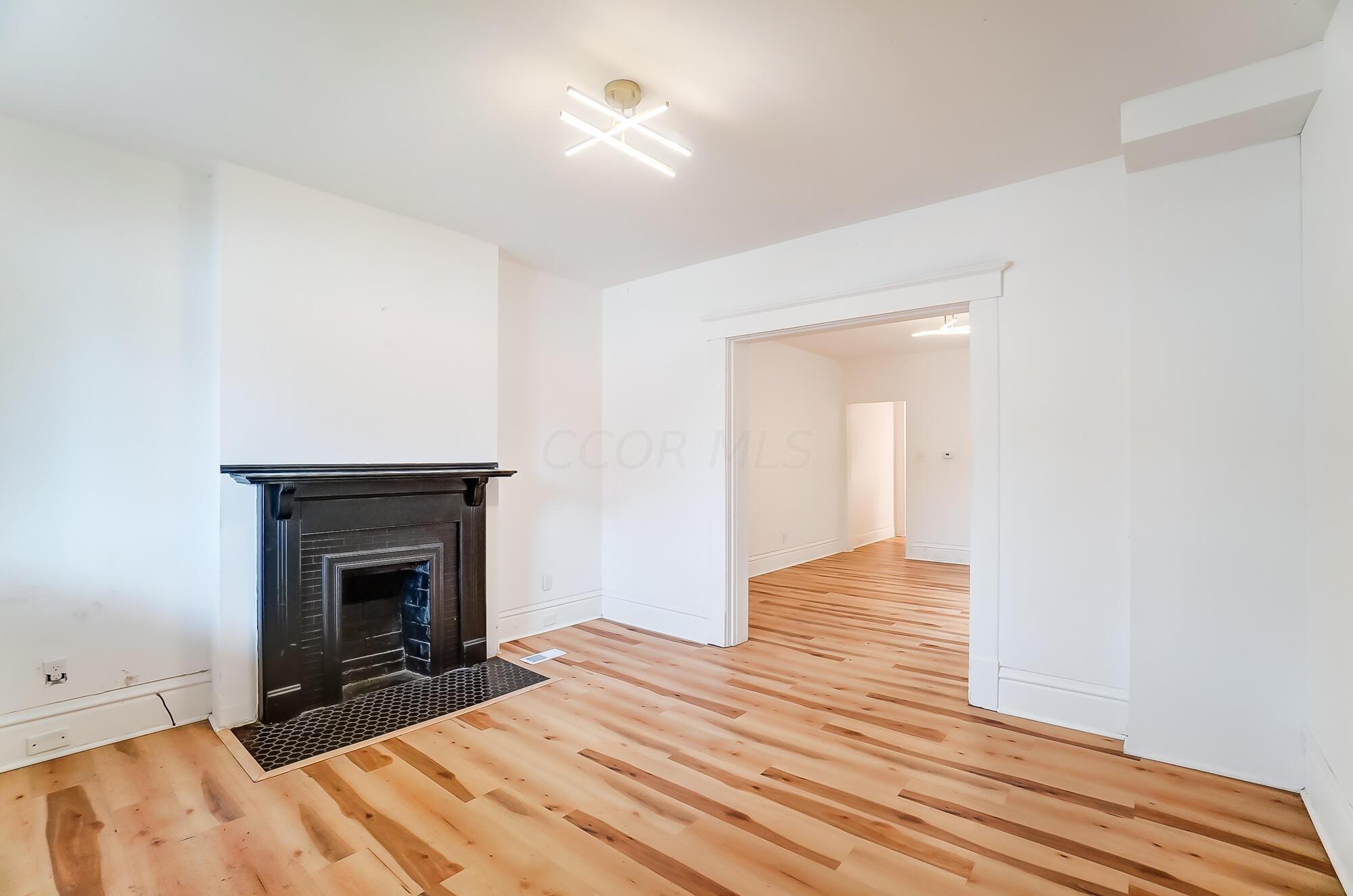1118-1120 Lockbourne Road Columbus, OH 43206 - Photo 34 of 66 041