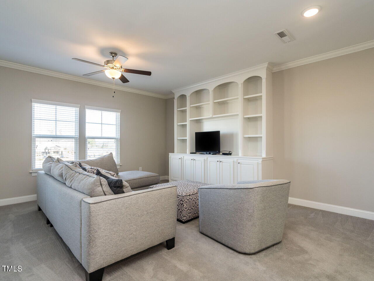 5404 Beardall Street Raleigh, NC 27616 - Photo 11 of 46 011-1280x960-family-room