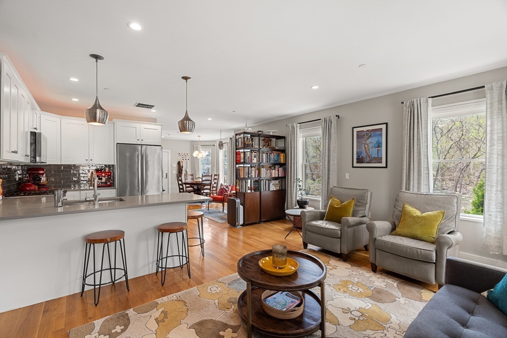 178 Thornton Street, Unit 1 Boston, MA 02119 - Photo 6 of 23