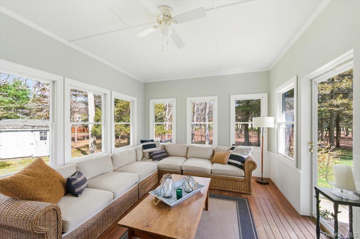 441 South Country Road East Patchogue, NY 11772 - Photo 18 of 45