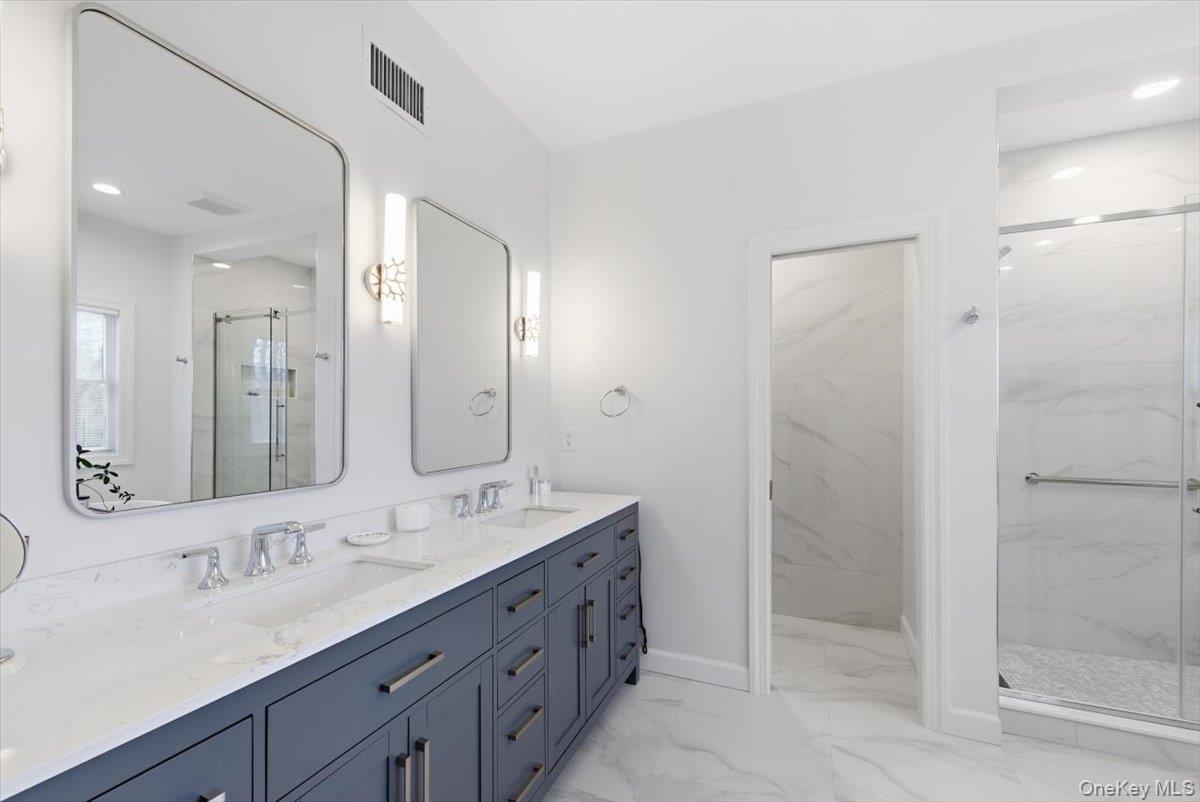 441 South Country Road East Patchogue, NY 11772 - Photo 22 of 45
