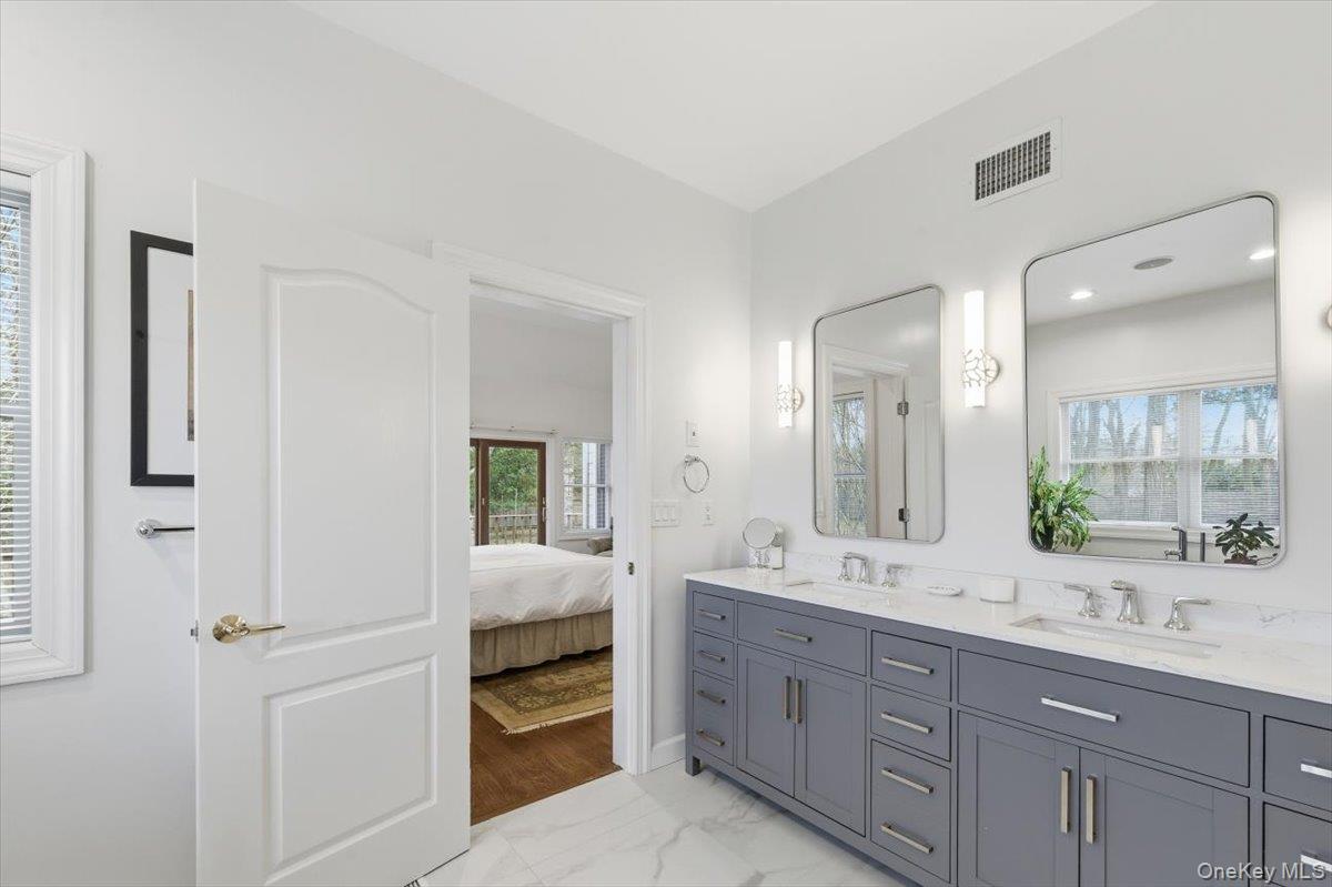 441 South Country Road East Patchogue, NY 11772 - Photo 23 of 45