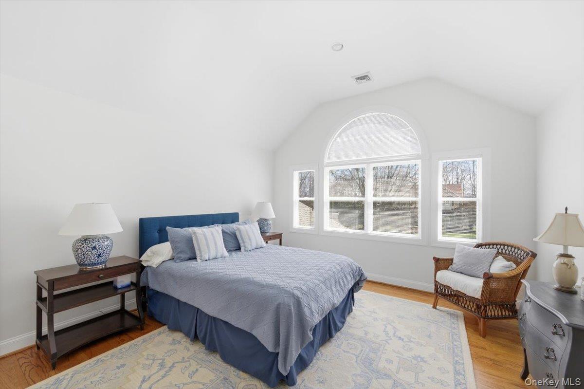 441 South Country Road East Patchogue, NY 11772 - Photo 30 of 45